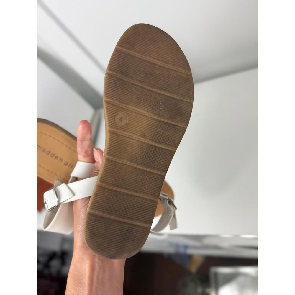 Cute Madden Girl Sandals Size 4 - Picture 7 of 8